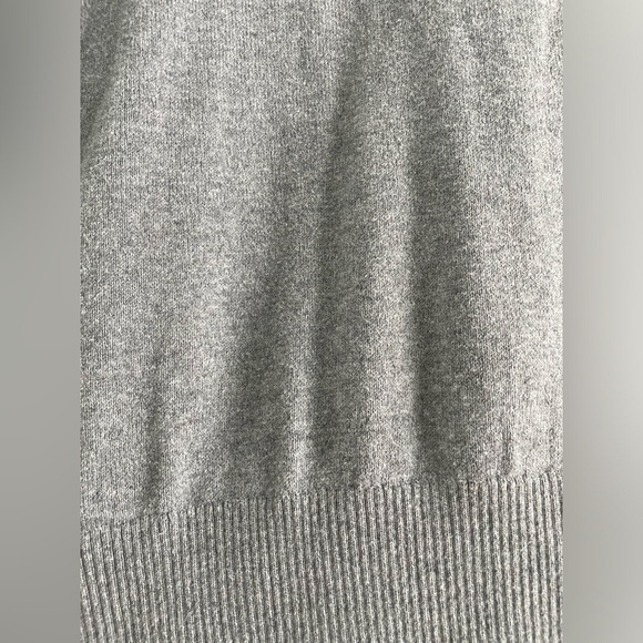 G.H. Bass & Co gray scoop neck cashmere blend sweater classic minimal | L - Picture 7 of 9